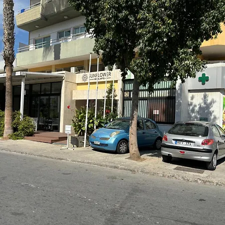 Aparthotel Sunflower 3*