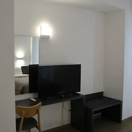 Sunflower Aparthotel 3*