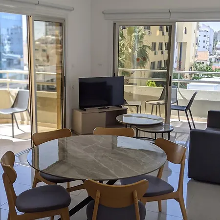 Sunflower Aparthotel 3*