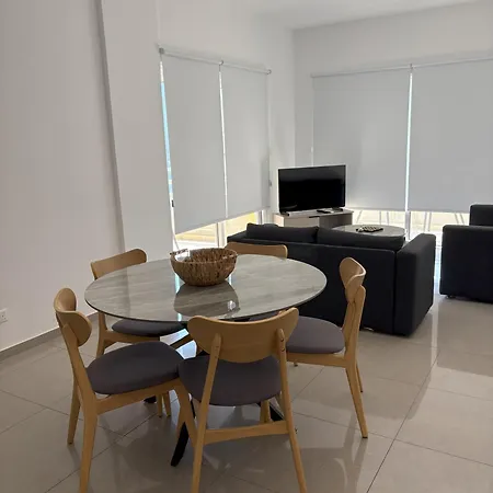 Sunflower Aparthotel 3*