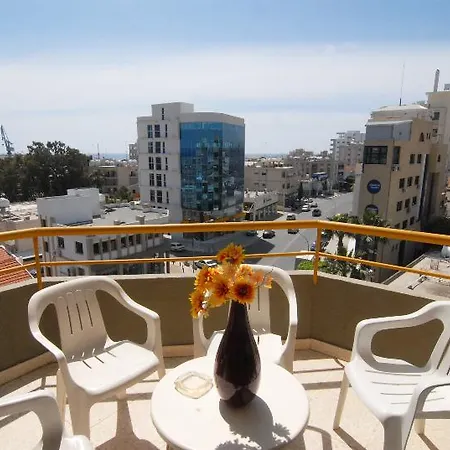 Aparthotel Sunflower Larnaca