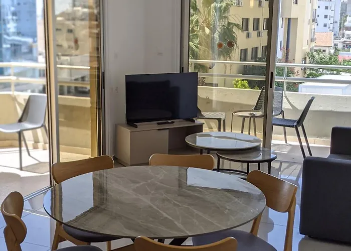 Sunflower Appart hôtel 3*