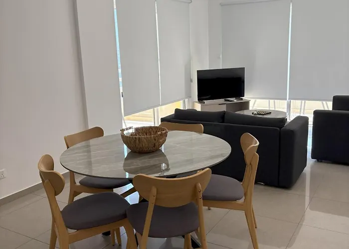 Sunflower Appart hôtel 3*